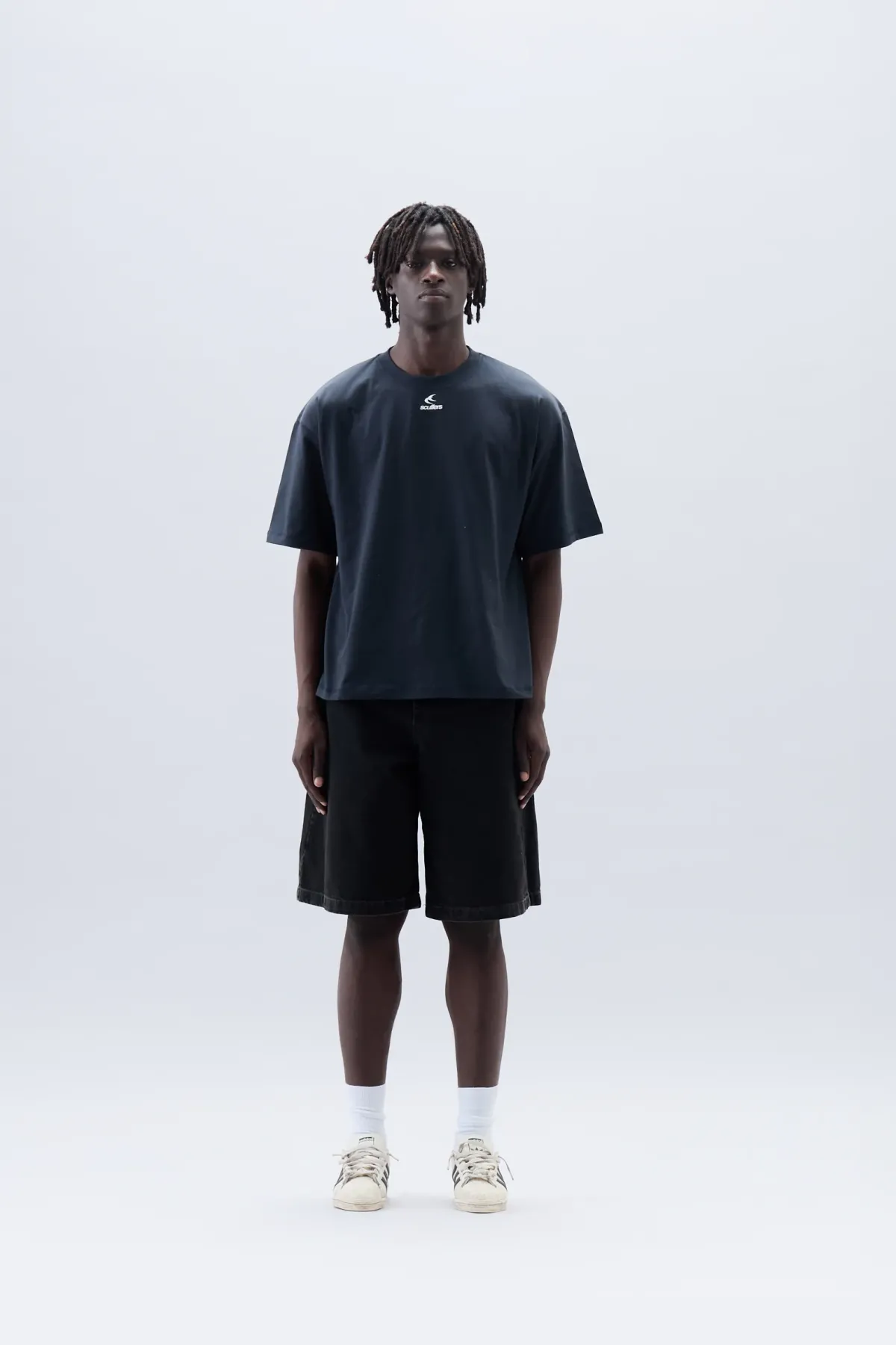 Scuffers T-shirts^Familia Dark T-Shirt
